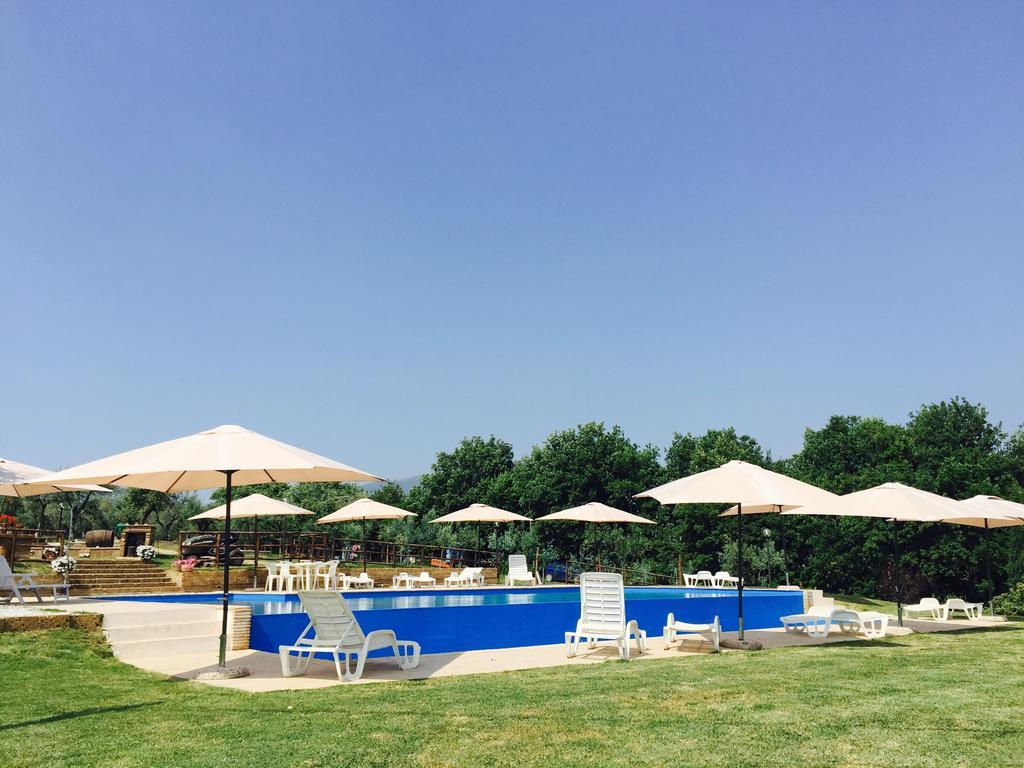 Agriturismo Nociquerceto Tarano Kültér fotó