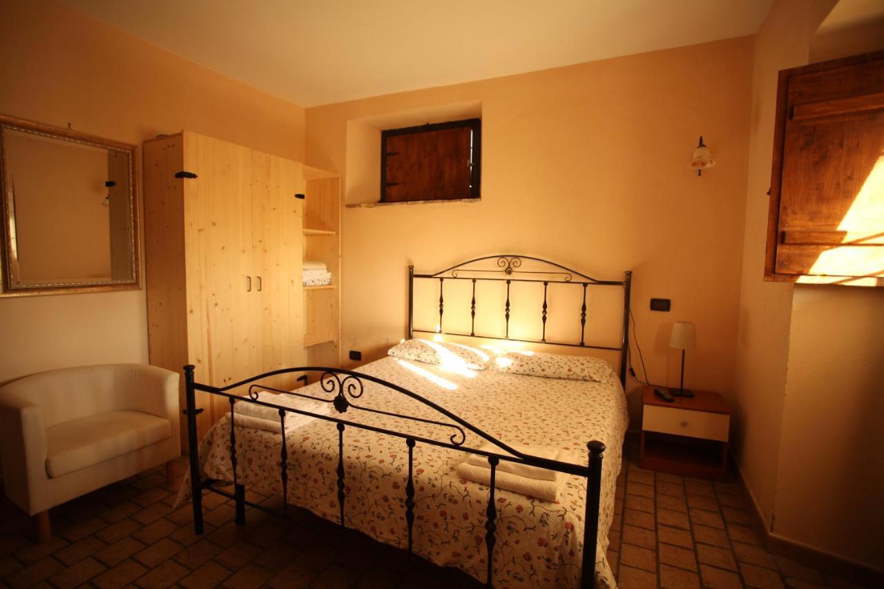 Agriturismo Nociquerceto Tarano Kültér fotó